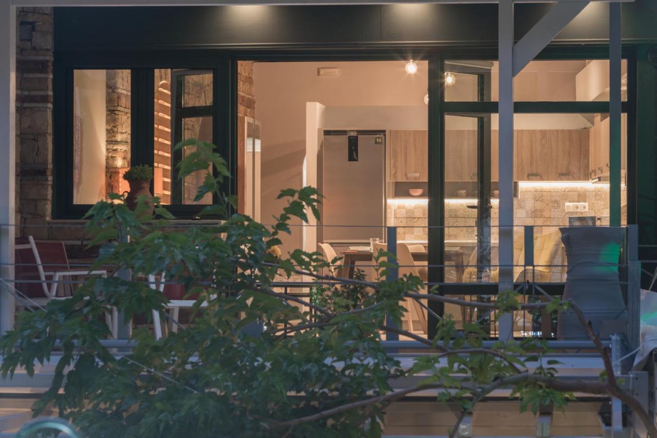 Casa Leone, Cosy Apartment Overlooking The Square Spilion ภายนอก รูปภาพ